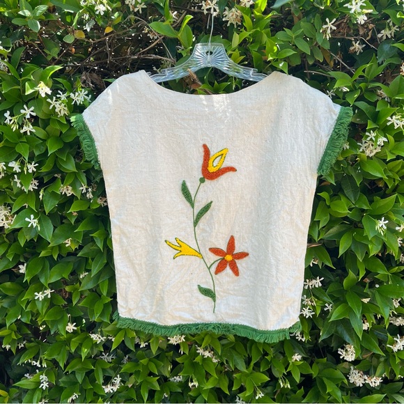 Juli Jr. of Slumbertogs Inc. Tops - RARE Vintage Juli Jr.of Slumbertogs with Floral Textile Embellishment